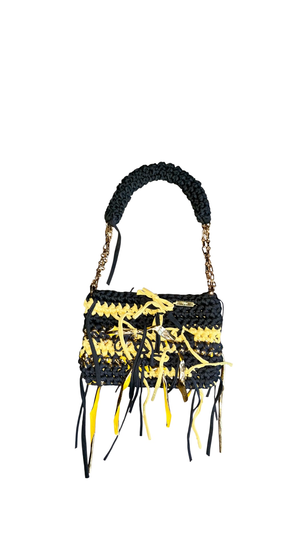 Color Craze von MJAVÉ – handgehäkelte Boho Tasche mit Fransen und Kettenhenkel. Individuelle Statement Bag in gelb schwarz