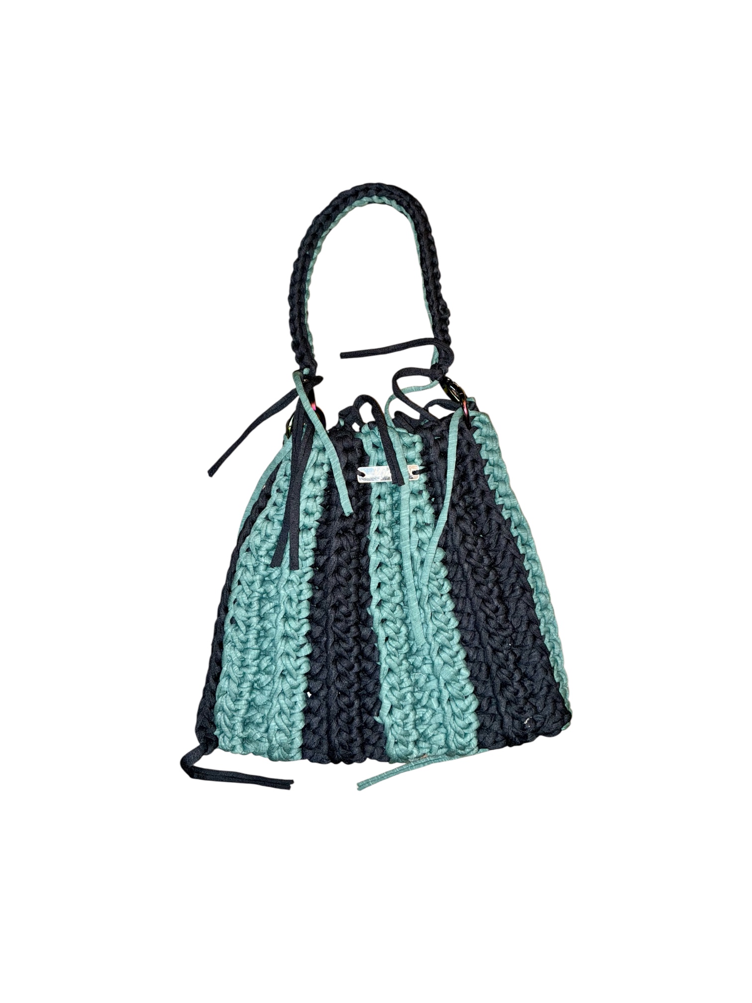Elegante nachhaltige Schultertasche handgehäkelt und individuell