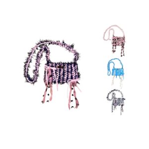 Handmade Mini Bag, gehäkelte Trend Tasche mit Fransen, flauschige Crossbody Bag, Handytasche, Statement Mini Bag, Fashion Accessoire. Flairs